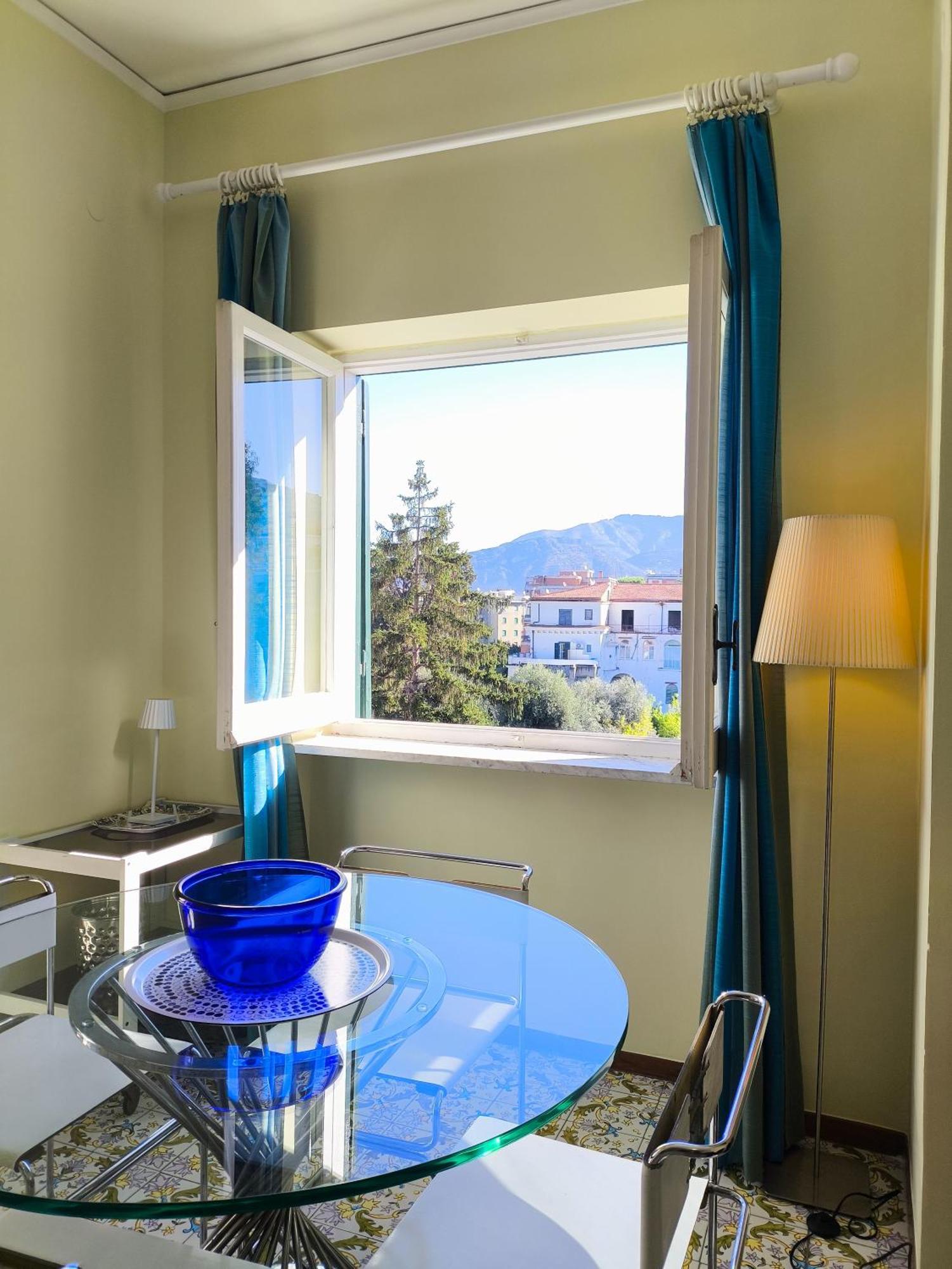 Casa Mar - Elegant Apartment With Pool And Panoramic Terrace In The Heart Of Sorrento Exterior foto